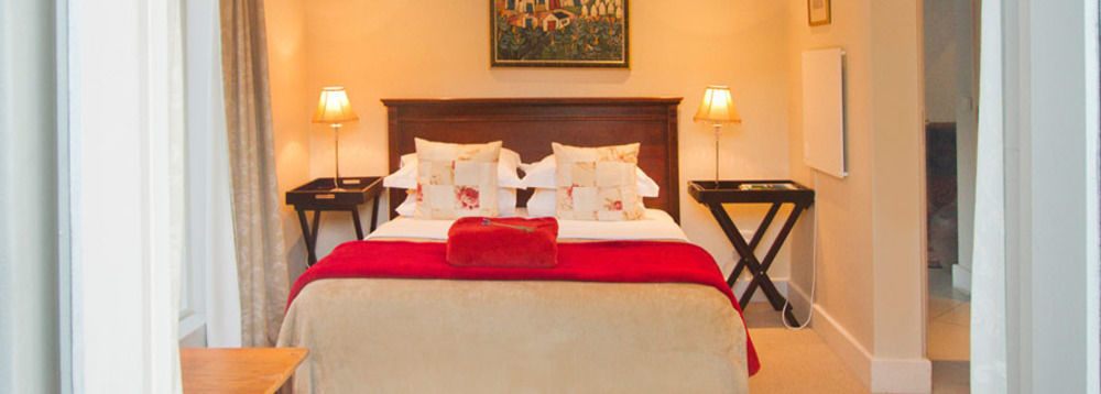 Apple And Spice Guest House George Exterior foto