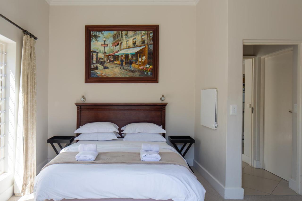 Apple And Spice Guest House George Exterior foto