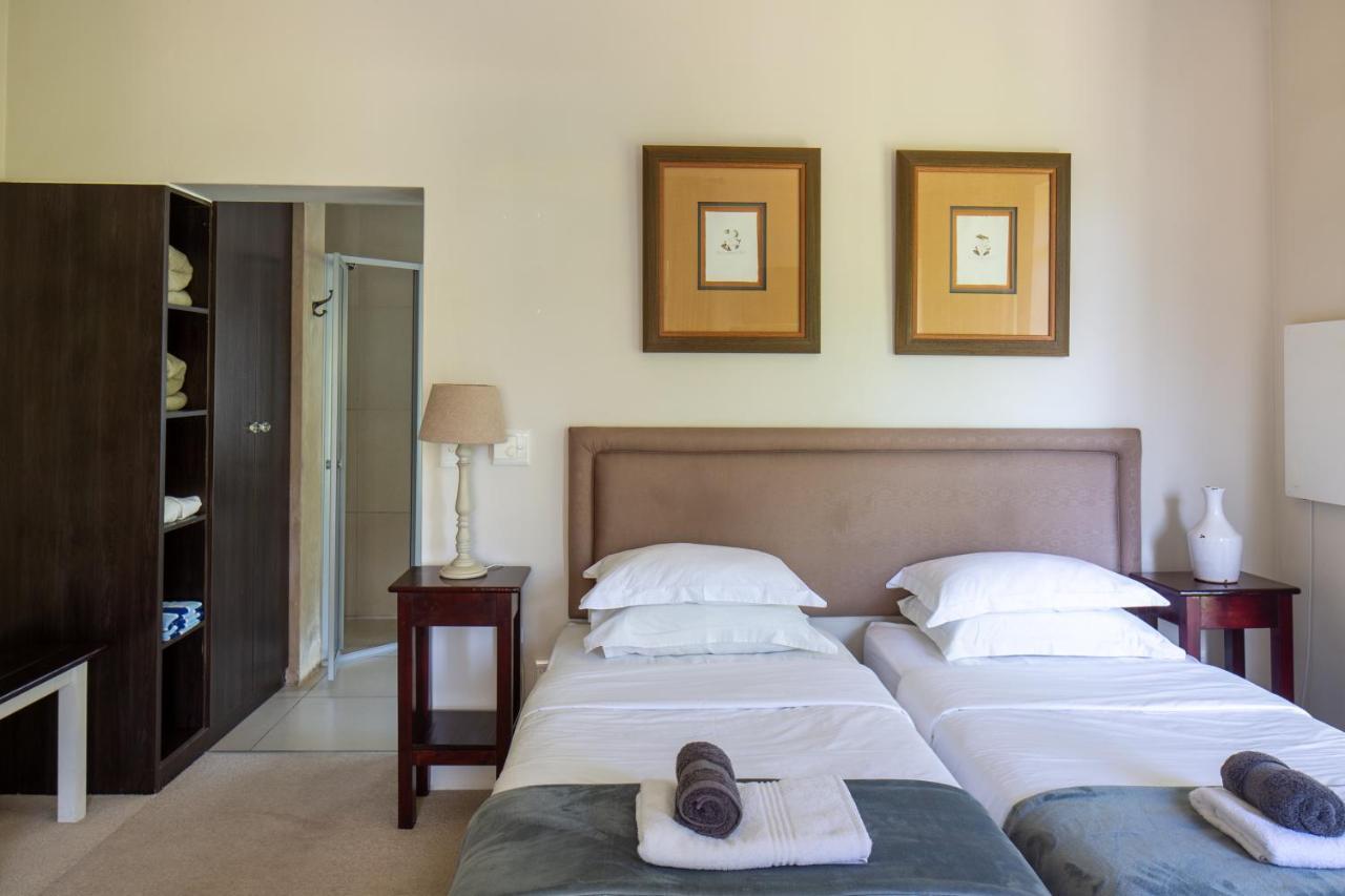 Apple And Spice Guest House George Exterior foto
