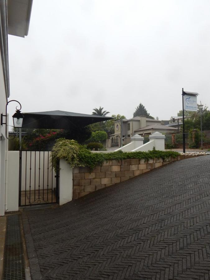 Apple And Spice Guest House George Exterior foto